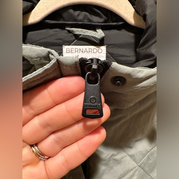 Bernardo Nordstrom Eco-Minded Women’s Hooded Full Zip Quilted Puffer Sage, S - Picture 7 of 14